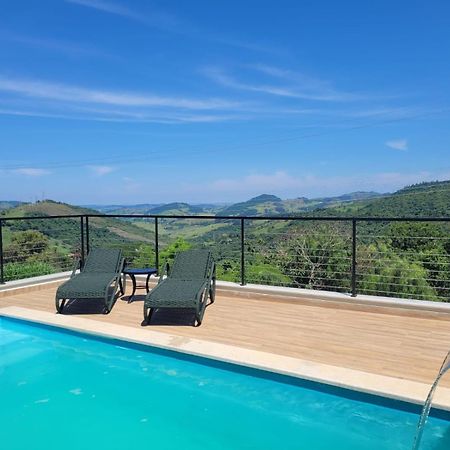 Casa Nova, Piscina E Vista Para As Montanhas Villa Aguas de Lindoia Exterior photo